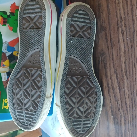 Converse Black and Pink SZ 6, multicolor tongues - Picture 7 of 8